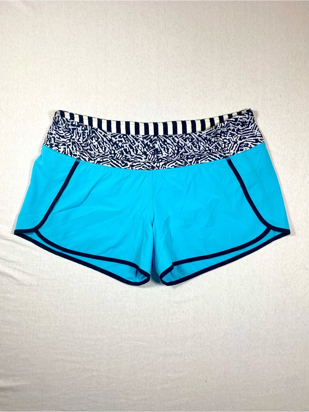 lululemon Blue Turquoise Geometric Running Shorts Size 12